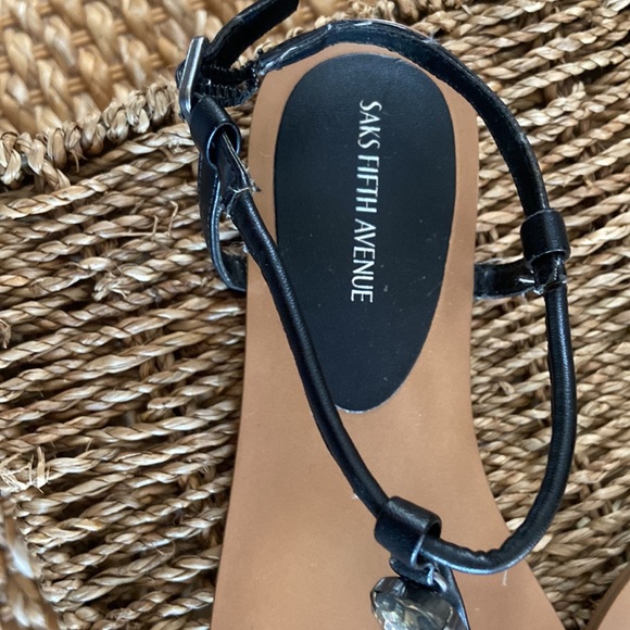 Sandals - Picture 2 of 3